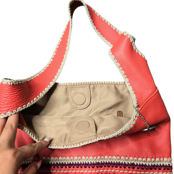 The Sak Back to Bali Hobo in cayenne Seminyak Bag - Picture 3 of 5